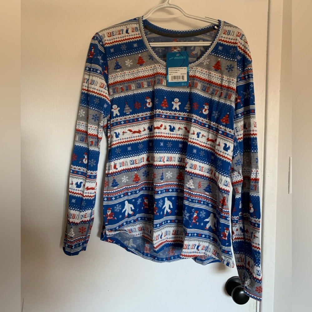 NWT Brooks Run Merry Women’s XL Long Sleeve Running Shirt with holiday pattern
